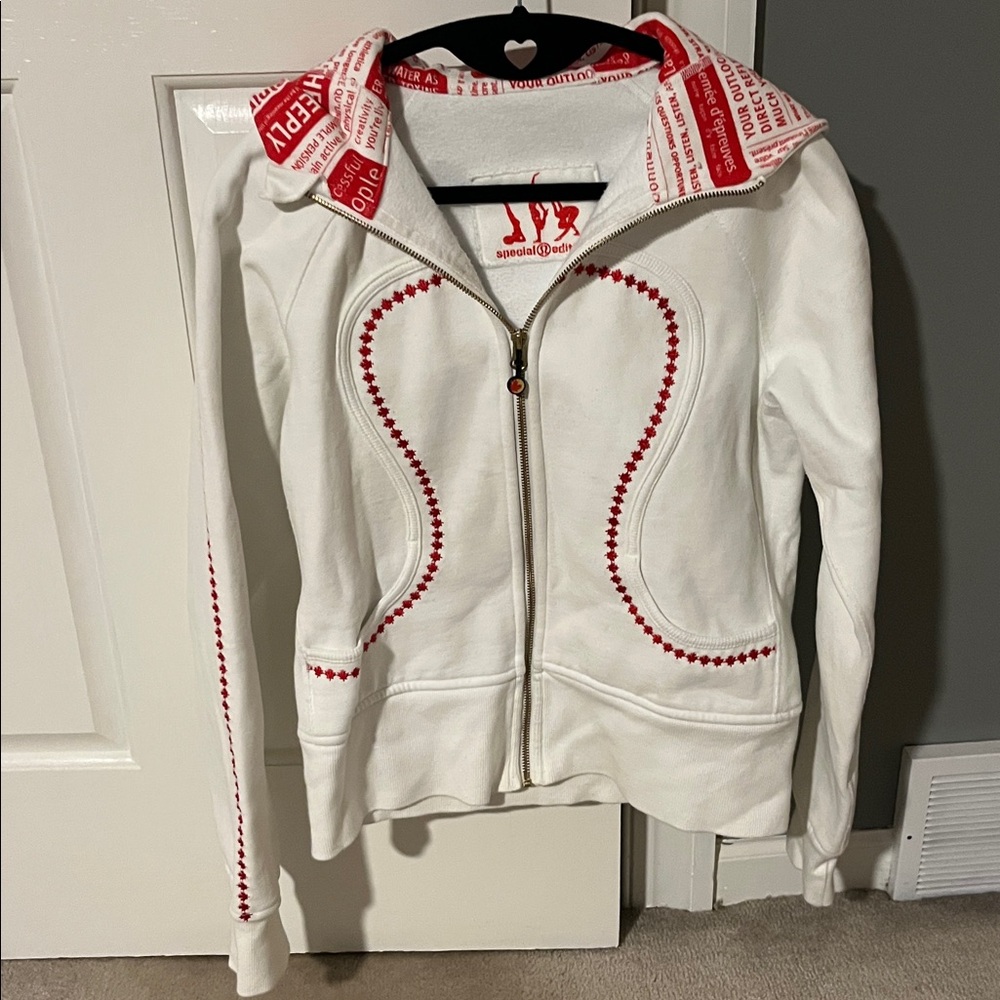 NWOT Lululemon Special Edition Canada Scuba Hoodie
